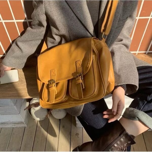 ⁦حقيبة كتف جانبية كتف ستايل كوري ~ CS177⁩ - الصورة ⁦3⁩